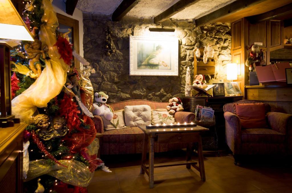 Hostal Cisco De Sans Andorre-la-Vieille Extérieur photo