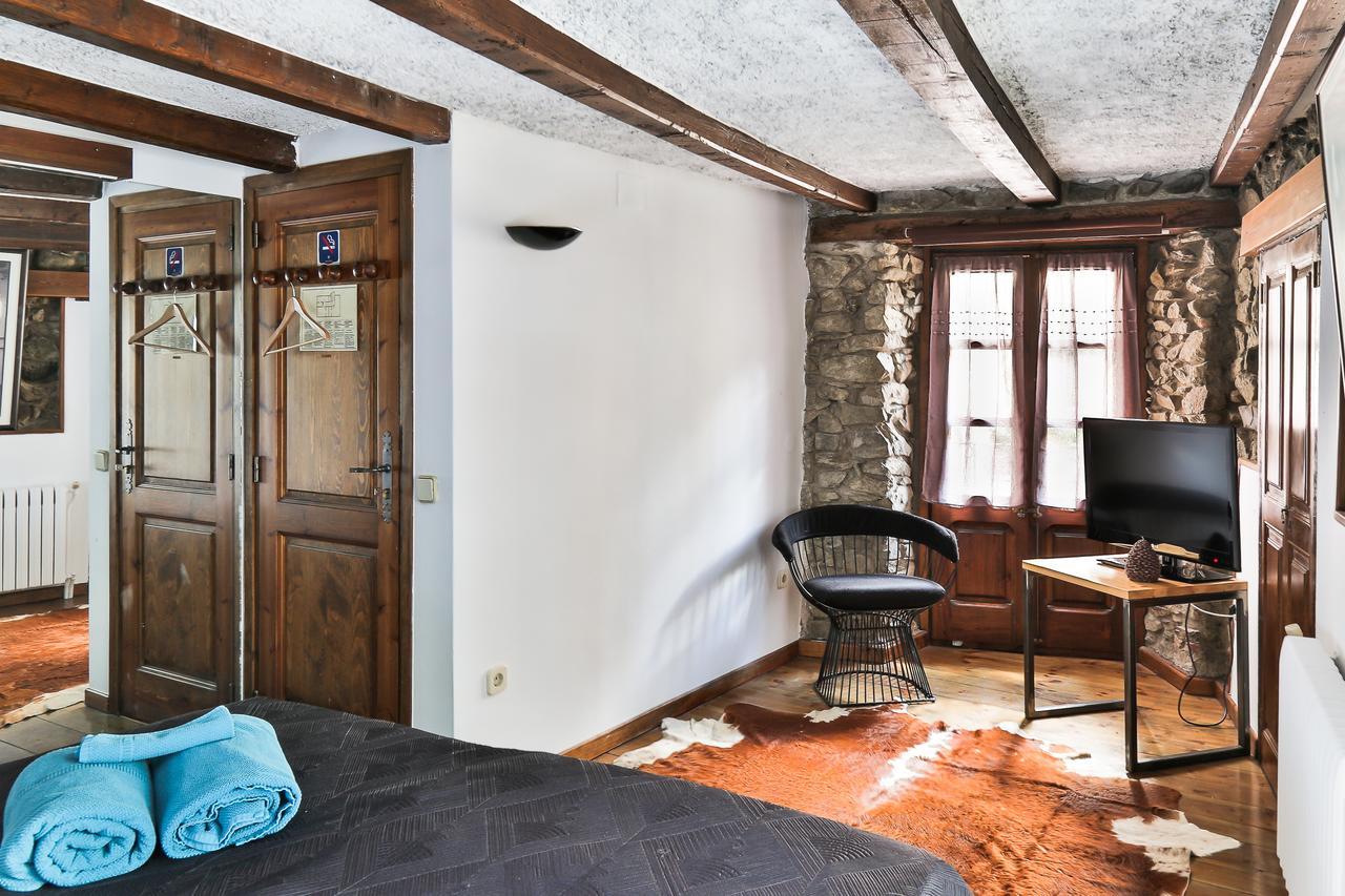Hostal Cisco De Sans Andorre-la-Vieille Extérieur photo